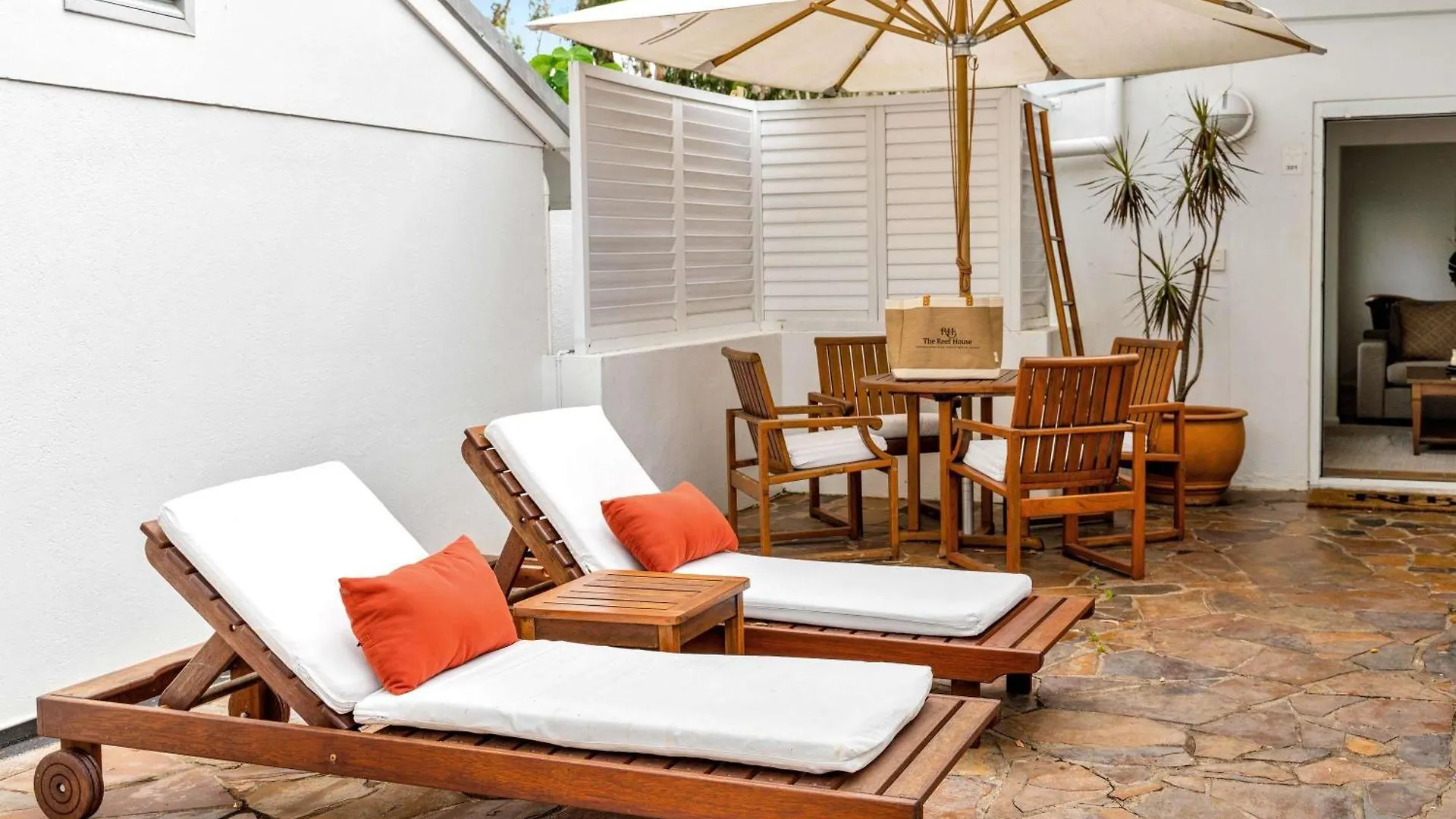 The Reef House Adults Retreat - Enjoy 28 Complimentary Inclusions Hotel Palm Cove